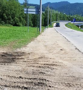 Postępy prac na budowie ścieżki rowerowej.