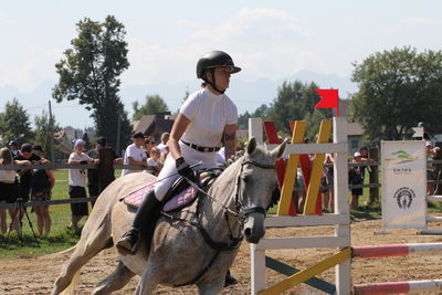 Uczestniczka w trakcie zawodów