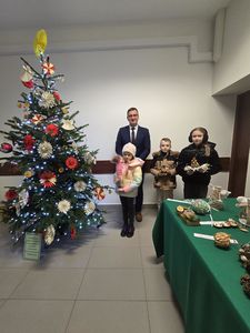 zdjęcie uczestników z Wójtem