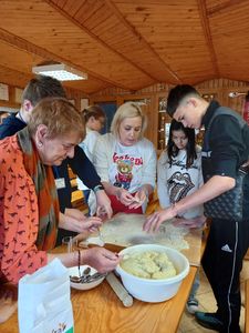 Warsztaty kulinarne z robienia pierogów