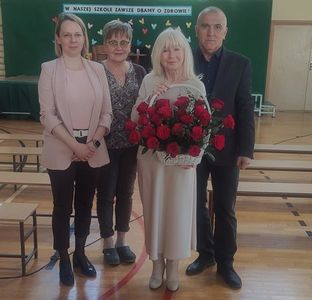 sedzia-anna-wesolowska-z-dyrekcja-szkol-podstawowych