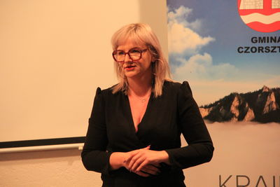 podpisanie umowy klaster 8