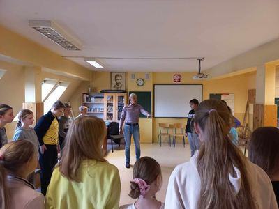 Fotografia dotycząca Warsztaty antystresowe dla uczniów pt. "Ujarzmić stres. Negatywny obraz siebie!”