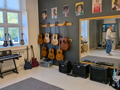 4. Pracownia muzyczna.