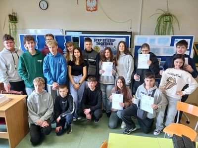 Wspólne zdjęcie  uczniów z Grecji i Polski