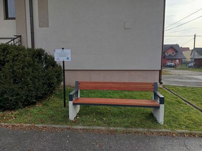 Ławeczki Wiejskie w Harklowej