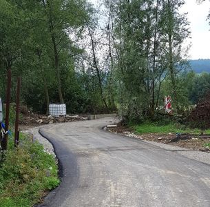 postęp prac przy budowie ścieżki rowerowej