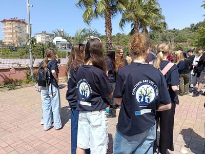 obchody Dnia Dziecka w Turcji 23 kwietnia