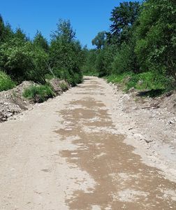 Postępy prac na budowie ścieżki rowerowej.