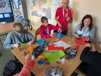 4. Zajęcia warsztatowe z robienia lampionów