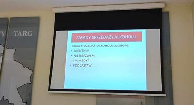 Fotografia dotycząca Bezpłatne szkolenie dla przedsiębiorców sprzedających i podających napoje alkoholowe na terenie Gminy Nowy Targ