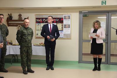 3. Dyrtektor szkoły w Pyzówce