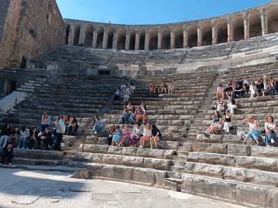 zwiedzanie starożytnego miasta Aspendos