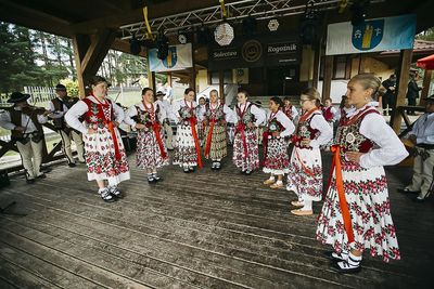 6. Zespół górlaski podczas występu