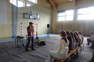 Koncert profilaktyczny w SP Ostrowsko