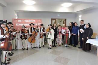 XII Gminny Konkurs Kolęd i Pastorałek w Szkole Podstawowej w Ostrowsku